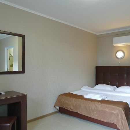 Astoria Comfort Hotel New Athos Exterior photo